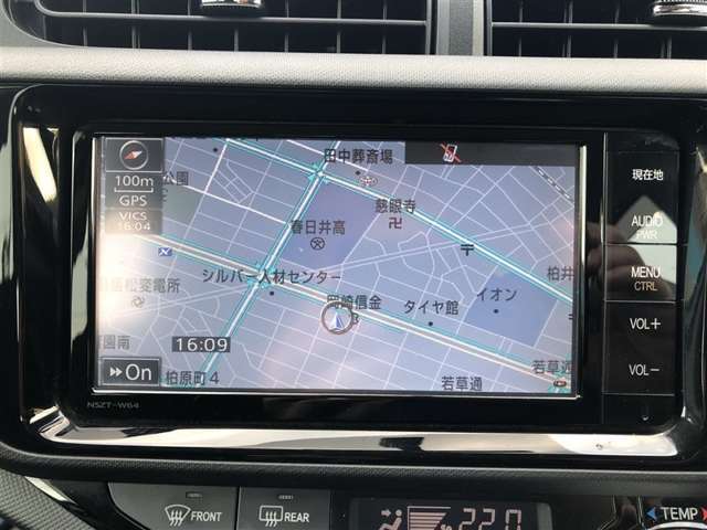 フルセグSDメモリーナビ装備。ドライブ・旅行の前日に地図を調べる必要はもうありません。朝、車に乗ってから行先を入力すれば目的地まで音声で案内してくれます