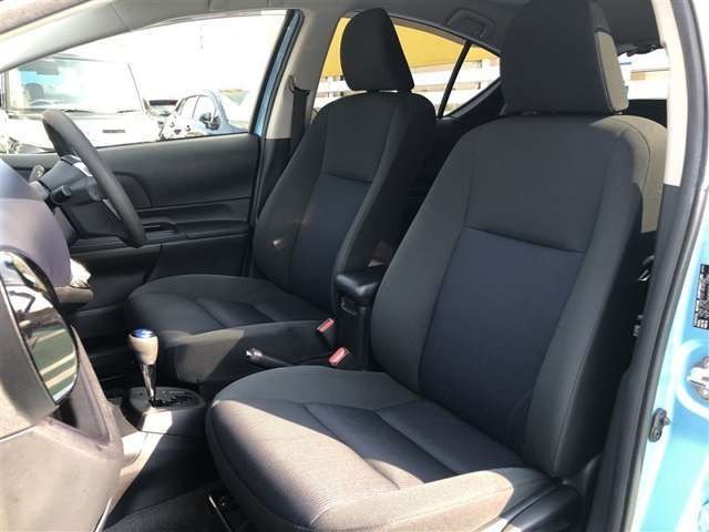 【運転席・助手席】です！実際お座りいただくのが分かりやすいと思いますので,ぜひお気軽にご来店ください♪状態もいいですよ☆