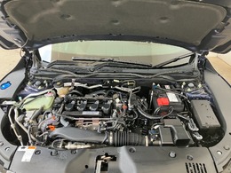 当店は仕上げ業者と提携して、車両の仕上げを行っております。磨き、ルームクリーニング、ヘッドライト磨き、を一貫して行っております。