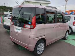 先行車発進お知らせ！アイドリングストップ！ロールカーテン！オーバーヘッドコンソール！ライトレベライザー！ドアバイザー！プライバシーガラス！内外装とってもキレイな禁煙車