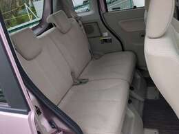 先行車発進お知らせ！アイドリングストップ！ロールカーテン！オーバーヘッドコンソール！ライトレベライザー！ドアバイザー！プライバシーガラス！内外装とってもキレイな禁煙車