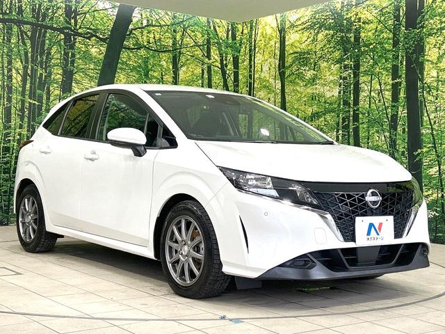 大好評のボディコーティング「弾スプラッシュコート」もご納車までに施工可能。通常のガラスコートと異なる、耐久年数6年の無機質ガラスコーティングが、ボディをキレイな状態に保ってくれます。