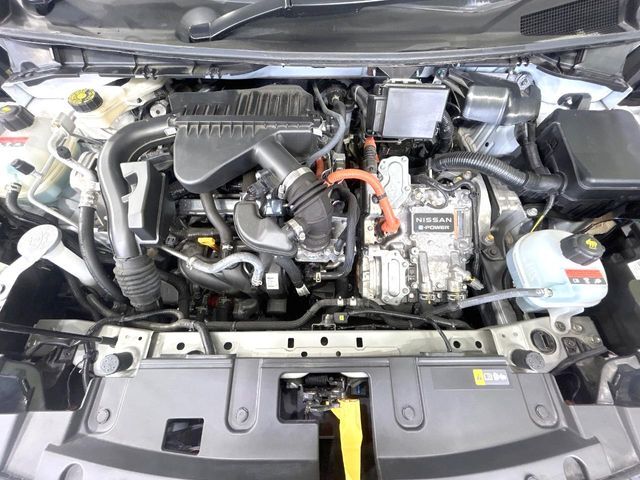 親切・丁寧な専門メカニックスタッフが応対！・車検・点検整備・事故等の修理などアフターサービスも安心。お車のカスタマイズもネクステージのサービススタッフまでご相談ください！
