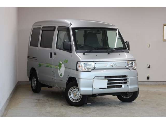 カーズクラブ　OUTLET店がスタートいたしました！！アウトレット車両は全車6ヶ月or5千km無償保証付きです！※また、こちらの車両はアウトレット車両ではございません。