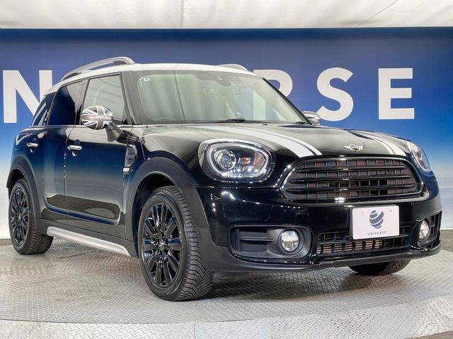 ●当店では第三者機関による車両品質鑑定を導入し、修復歴車を排除。鑑定書が発行されますので、ぱっと見ただけでは分からない箇所まで納得した上でご検討いただけます。※一部未実施の場合がございます。