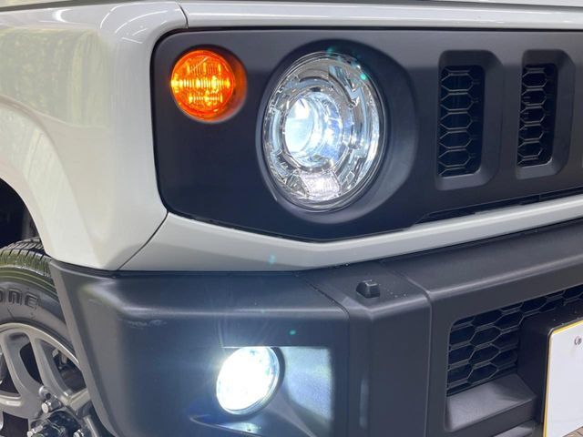 ヘッドライトやテールランプ＆アルミホイール等の各種コーティングもオススメしております。レンズ部分の黄ばみや汚れを抑え、きれいな状態をメンテナンスレスで保てます♪