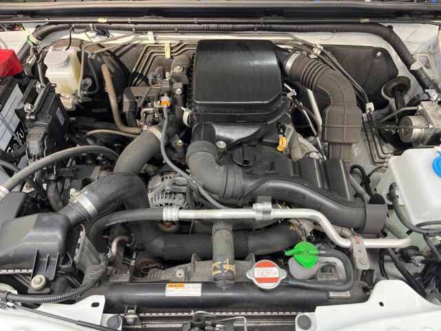 親切・丁寧な専門メカニックスタッフが応対！・車検・点検整備・事故等の修理などアフターサービスも安心。お車のカスタマイズもネクステージのサービススタッフまでご相談ください！