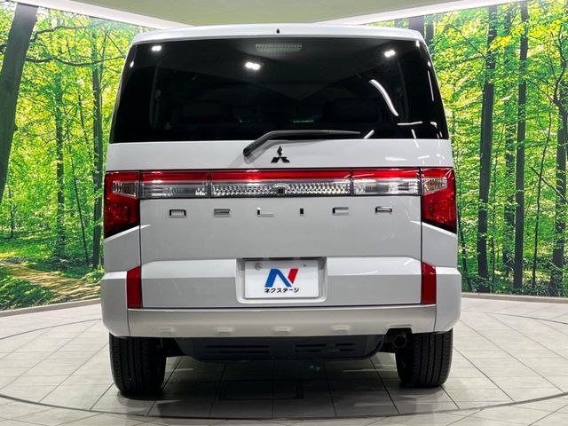 安心の最長10年・走行無制限保証（有償）をご用意。保証内容も充実はもちろん、無料点検＆オイル交換や、年中無休の全国・24時間ロードサービスも付帯されておりますのでご安心下さい。