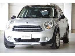 【良質美車】ミニクーパークロスオーバー・オフロードデザインキット・ナビ・地デジ・Bカメラ・ボディコーティング施工済みで内外装ともに綺麗な個体です。全国納車致します。お問い合わせはお気軽に。