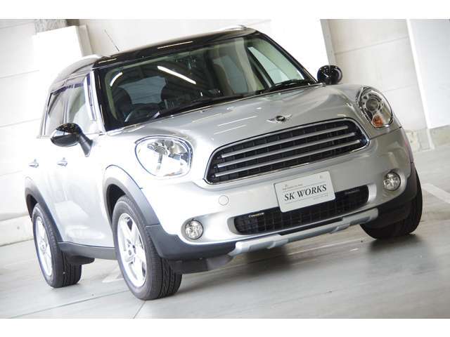 【良質美車】ミニクーパークロスオーバー・オフロードデザインキット・ナビ・地デジ・Bカメラ・ボディコーティング施工済みで内外装ともに綺麗な個体です。全国納車致します。お問い合わせはお気軽に。