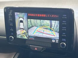 【パノラミックビューモニター】専用のカメラにより、上から見下ろしたような視点で360度クルマの周囲を確認することができます☆死角部分も確認しやすく、狭い場所での切り返しや駐車もスムーズに行えます。