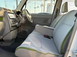 WECARSではほぼ毎日新しい在庫車両を入荷しております！お客様のこだわりを叶える1台がきっとWECARSにあるはずです！