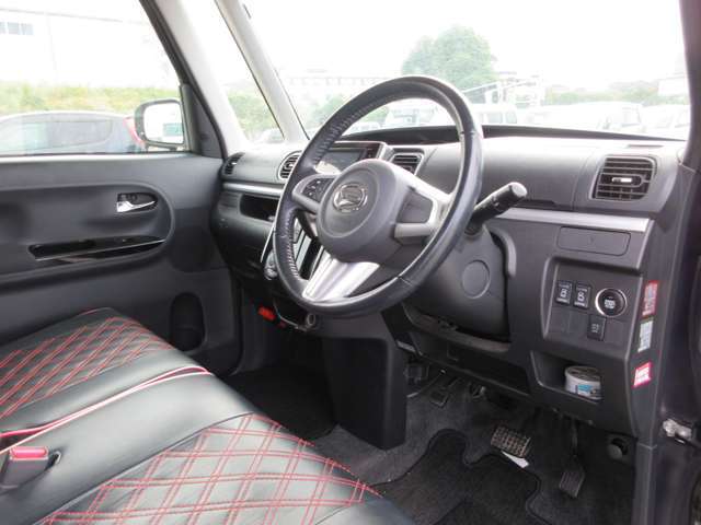 【お客様クチコミより】　とても良い買い物ができました。対応も良く大満足です。内装がとてもきれいに清掃されていて気持ち良く納車できました。これからもお世話になりたいと思います。