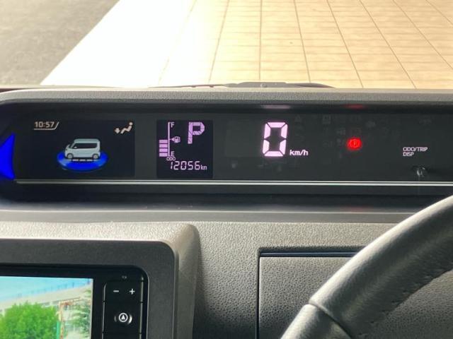 WECARSの展示場では実際に見て、触ってお車をお選びいただけます！知識の豊富な営業スタッフが様々なカーライフをご提案いたします！