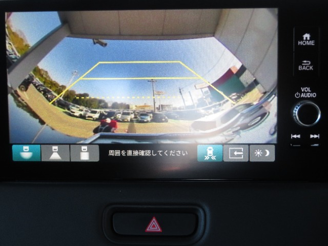 ◆◆バックカメラの画像です。ガイドラインがスムースな車庫入れをサポートいたします！車庫入れの安心感がアップしますね☆