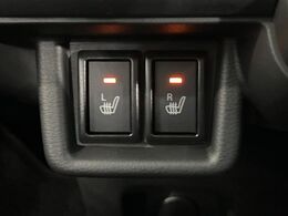 【シートヒーター】寒い日に重宝するシートヒーター！エアコンより早く温まってくれるので寒がりの人も安心ですね♪エアコンの温風は乾燥するから苦手、という方にもをおすすめです。