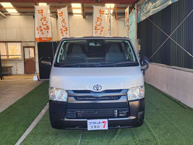 フラット7天草店では軽自動車からセダン、ミニバンまで展示中！専門知識豊富なスタッフがご対応致します。
