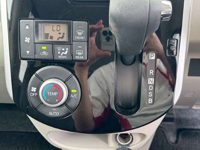 車検整備もお任せ！当店は無駄な部品交換を致しません。使える部品・交換すべき部品をお客様立会いの下わかりやすくご説明させて頂きます！ご納得頂いた上で、交換についてお客様自身で決めて頂き整備を実施します。
