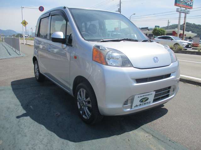 アフターケアもお任せ下さい！車検・修理・鈑金塗装・タイヤ・自動車保険など、車に関するあらゆることを取り扱っています！お気軽にご相談ください！スタッフがご説明・ご案内させていただきます。