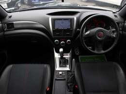 すっきりとしたインプレッサらしいデザインのダッシュ回り！フロントビューの視認性もよく運転しやすいと思います★