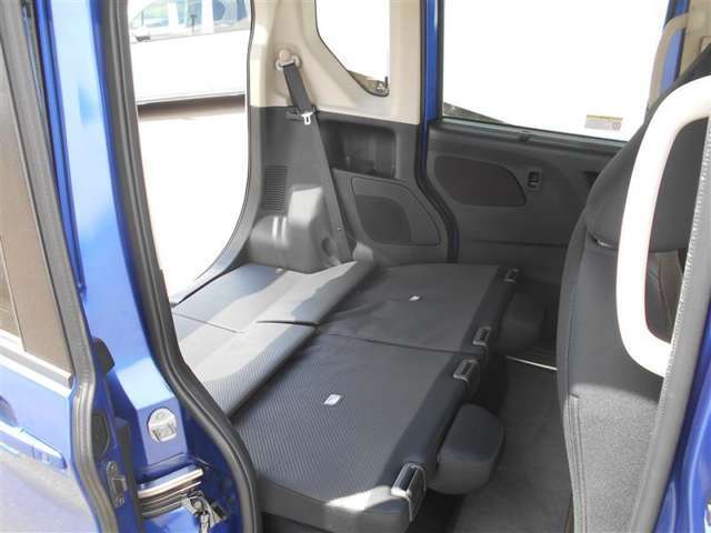 トランクは広々空間！！　ご家族での旅行もぜひ(^^♪