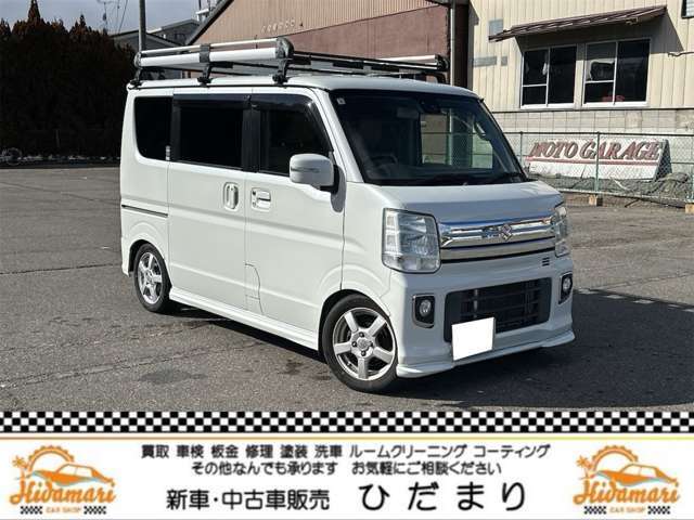 車両外装・内装のクリーニングなどを入念に行っており、商品の品質管理を徹底しております！