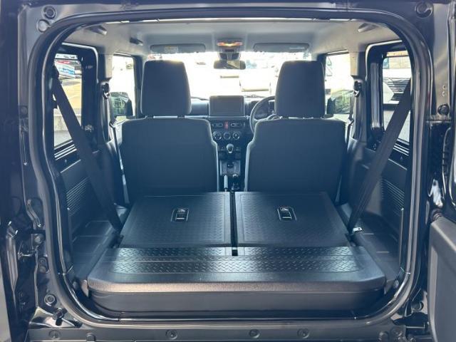WECARS（ウィーカーズ）は全国250店舗展開！お客様が安心してカーライフをお楽しみいただけるよう社員一同心を込めてサポートいたします。