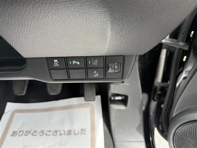 ホンダセンシング標準装備です。