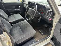 ショックアブソーバー/ブッシュ類も交換済み