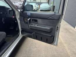 社外リモコンドアロックもついています。