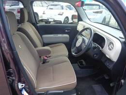 実質年率2.5％低金利オートローンご利用いただけます。他社金利とご比較ください。ローンご希望の方もお気軽にお問い合わせください。