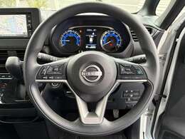 ・禁煙車・純正ナビ・フルセグ・Bluetooth・CD・ステアリモコン・全方位モニター・プロパイロット・エマブレ・車線逸脱支援・標識認識・先行車発進・ETC・SOSコール・電子パーキング