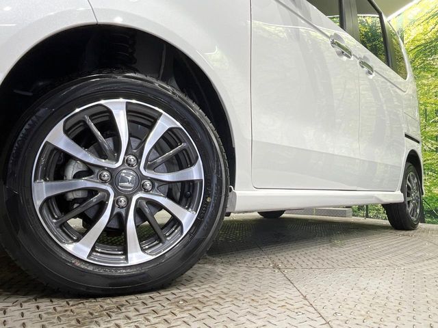 【純正14インチアルミホイール】外観にマッチした純正アルミホイールを装着しております。各種社外アルミホイールや、スタッドレスタイヤも取扱いしております。是非ご相談ください♪