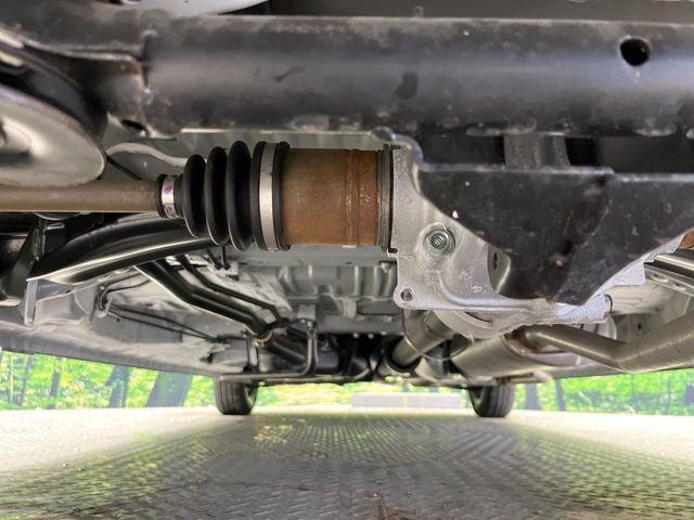 下回りがきれいなうちに、防錆加工の施工がオススメ。降雪地域はもちろん、沿岸部にお住いの方や、趣味でマリン・ウィンタースポーツをされる方にご好評いただいております。