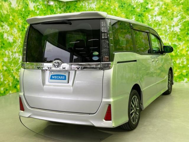 全国に店舗を展開しているのでどこでもお取り寄せが可能です！この車が気になるけど遠方だから・・・と諦める必要はありません！※別途陸送費が必要です。