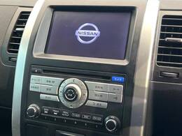 【メーカー純正ナビ】インテリアに溶け込むスタイリッシュな「専用設計」メーカーナビを装備♪視認性や操作性など基本性能にも優れ、より上質なカーライフをお楽しみいただけます。