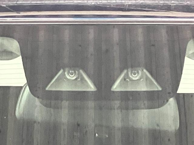 【ステレオカメラ】　車や人に対する事故の回避の支援や被害の軽減を図り、安全運転をサポートします　※いかなる場合も衝突事故等を回避するものではありません。機能の詳細については店舗にお問合せください