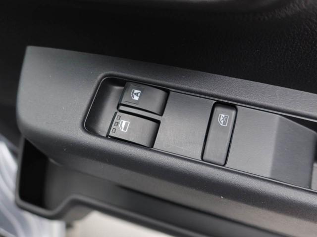 1年間”走行距離無制限”（無償保証）のまごころ保証付きのお車は、プラス1年、プラス2年の保証延長も可能です（延長保証分は別途有償となります）。※一部対象外の車もございます詳しくは営業スタッフまで