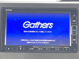 【純正ナビ】人気の純正ナビを装備。オーディオ機能も充実しており、Bluetooth接続すればお持ちのスマホやMP3プレイヤーの音楽を再生可能！毎日の運転がさらに楽しくなります！！