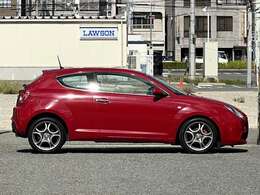 魅力の低走行37，600km！！