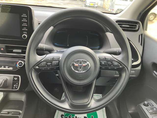 当店では、自動車保険も取り扱いがございます！また、車検時の固定費の見直しとしてのご相談も承りますので、お気軽にご相談ください♪