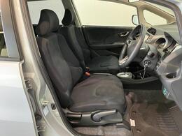 滋賀ダイハツの中古車展示店舗は県内に13か所ございます。琵琶湖を囲むように店舗がございますので、お近くの滋賀ダイハツハッピーの店舗にてご購入頂くことができます！