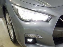 【LEDヘッドライト】LEDヘッドライトは消費電力が少ないので寿命が長いですよ！明るさも十分で、夜間走行の負担を和らげてくれます！