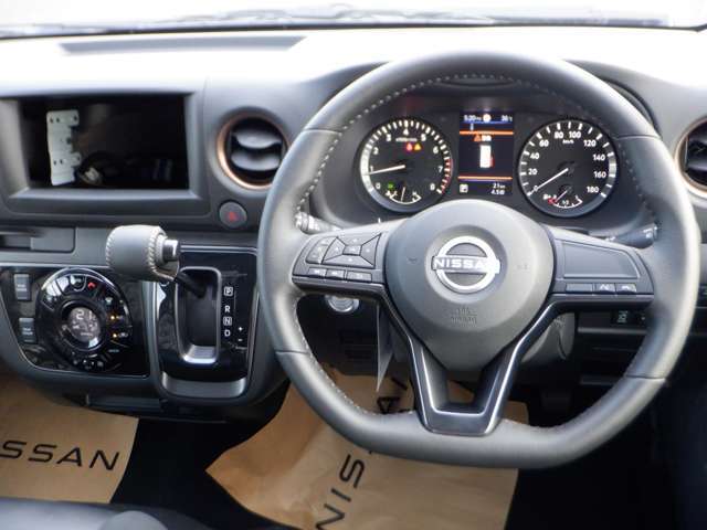 清潔で広々した座席です！是非、現車を見て体感してみてください。
