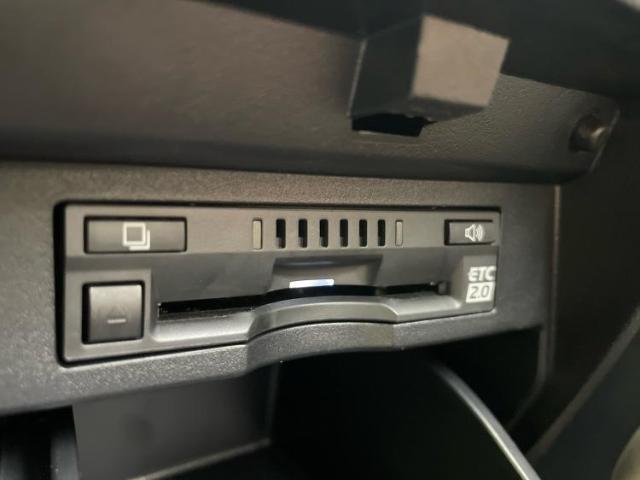 お車に合わせて無料保証以外にも、保証範囲、期間、距離を拡充させた有料保証もご用意しております！中古車の購入が初めてで不安・・・というお客様もご安心ください！