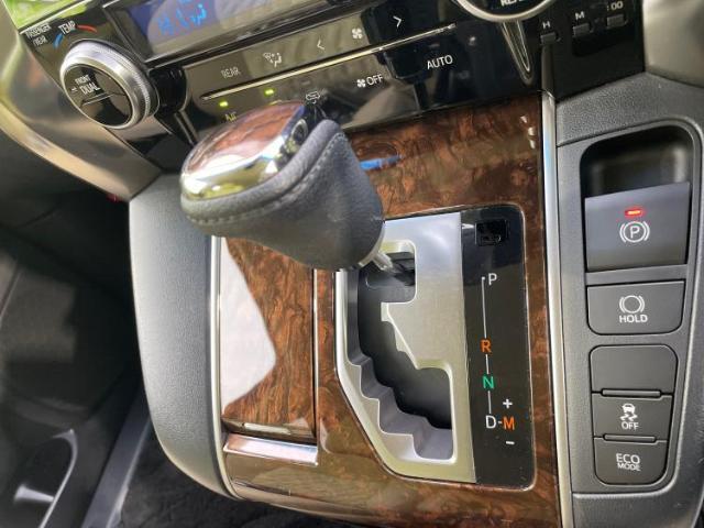 国産車から輸入車まで多様なお客様のニーズのお応えできるように、全国規模で豊富な在庫展開！車のことならWECARSへ！