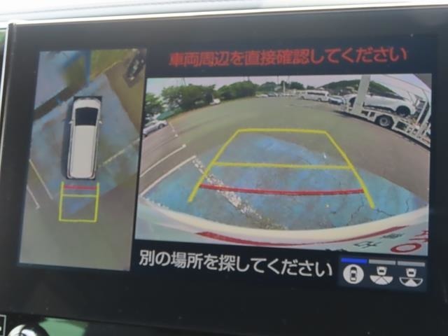 「パノラミックビューモニター」でクルマを真上から見るように周囲を確認でき、駐車の際に大活躍☆
