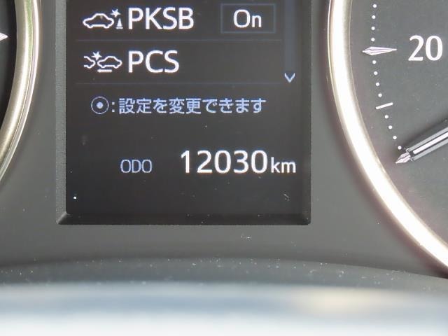 写真撮影時の走行距離は12030kmです！