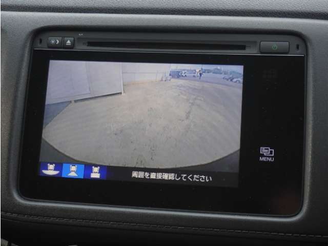 ◆バックカメラ◆リバースにするだけで映ります、後方の安全確認や、狭い駐車場での車庫入れ、雨の日や夜間など視界の悪い時に便利です！安全にバックする為には欠かせない装備です。