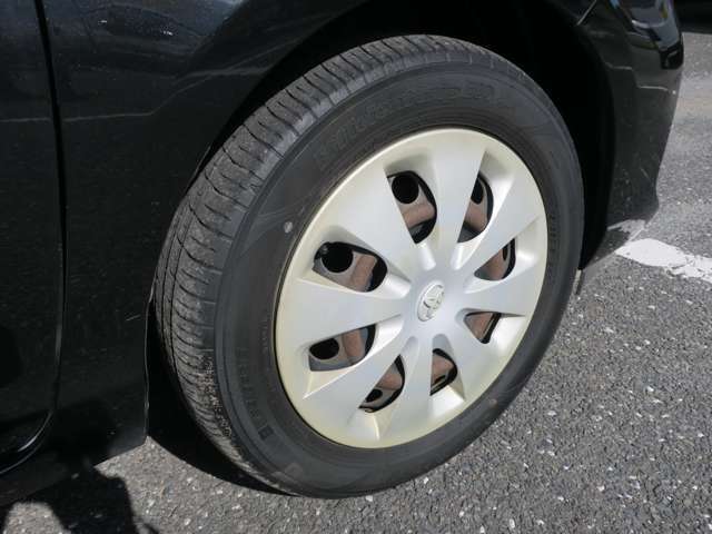 純正15インチスチールホイール着用車です。